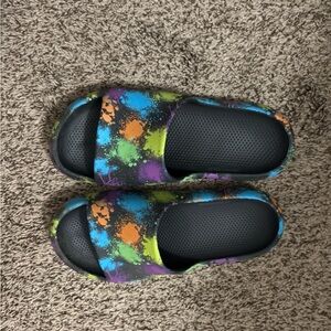 Wonder Nation Multicolor Kids Slippers
